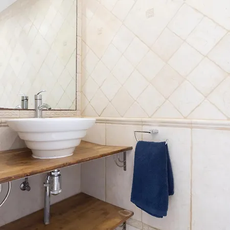 Exclusive Townhouse In Plaza Del Duque Close To The * アデヘ