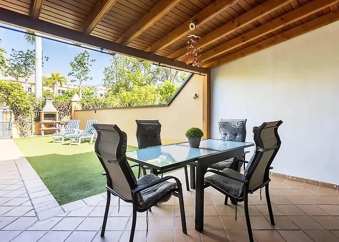 Feriehus Exclusive Townhouse In Plaza Del Duque Close To The *