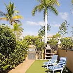Exclusive Townhouse In Plaza Del Duque Close To The *