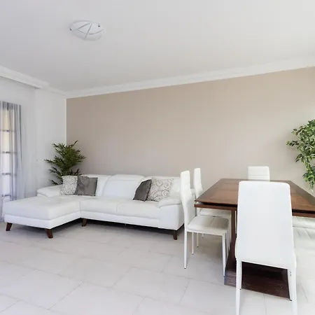 Exclusive Townhouse In Plaza Del Duque Close To The Semesterbostad Costa Adeje (Tenerife)